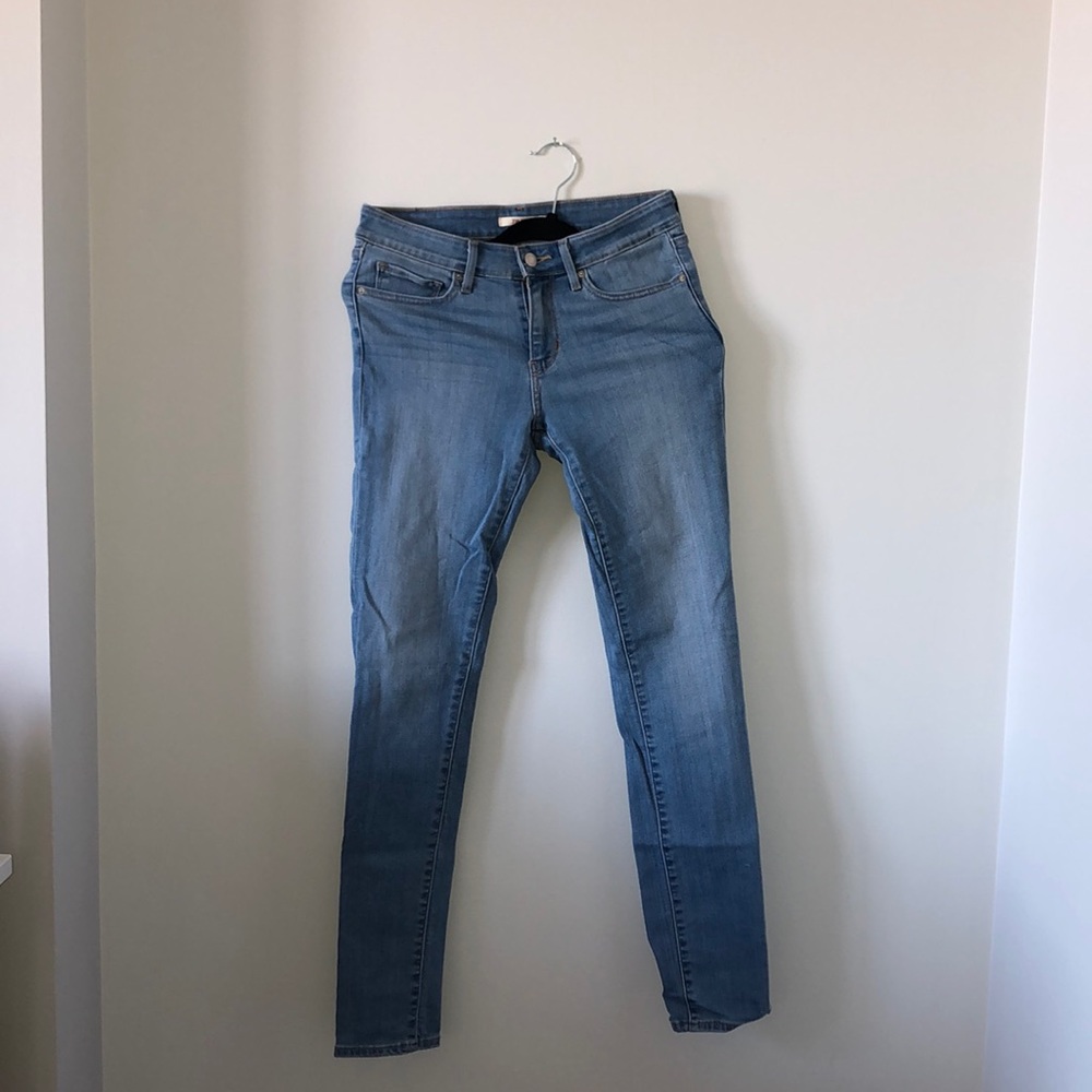 Levi’s 711 Skinny Jeans